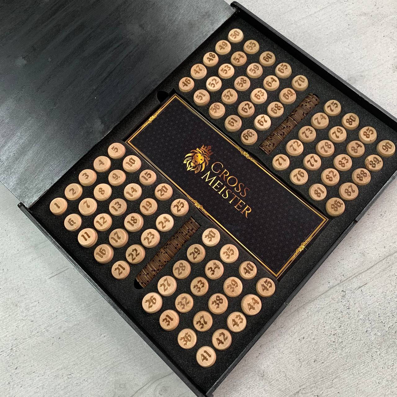 Lotto: Ein klassisches Brettspiel mit einem ungewöhnlichen modernen Twist, Art. 410102. Als Geschenk geeignet.