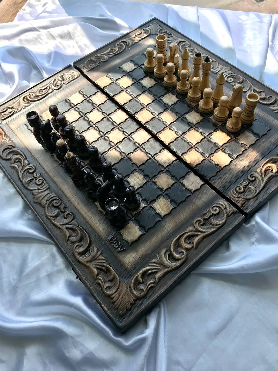 Wooden  carved chess set 3 in 1, chess set, checkers, backgammon board