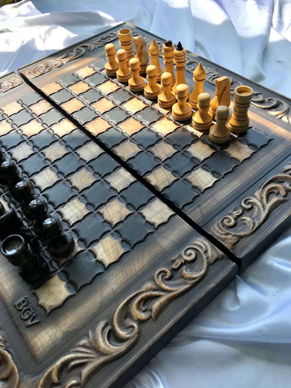 Wooden  carved chess set 3 in 1, chess set, checkers, backgammon board