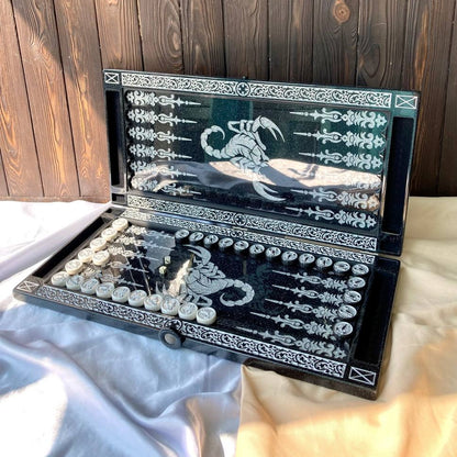 Luxuriöses schwarzes Acrylstein-Backgammon „Skorpion“ 58*28 cm, Stein-Backgammonbrett, limitierte Version