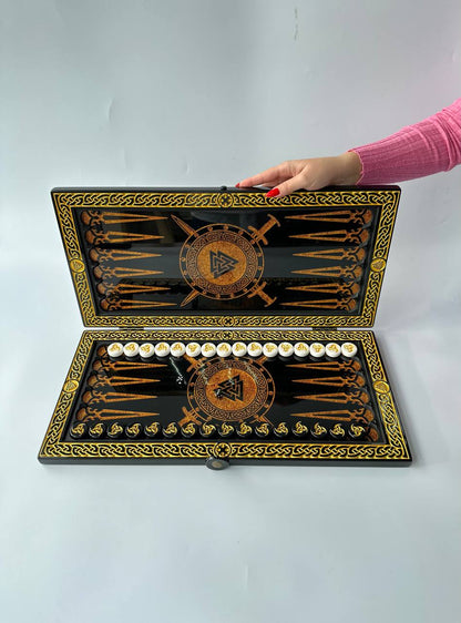 Luxuriöses Backgammon aus schwarzem Acrylstein „Viking“ 60×30cm, individuelles Backgammon limitiert