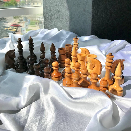 A set of large wooden chess pieces, luxury chess pieces, beautiful chess pieces, gift for dad