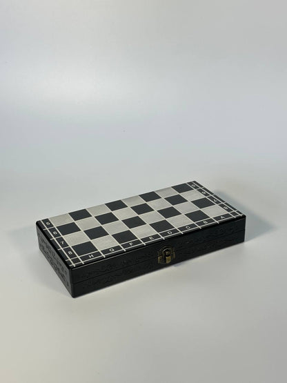 Compact chess set, travel wooden chess set, classic chess board, compact sized chess set, gift for dad, gift for couple limited