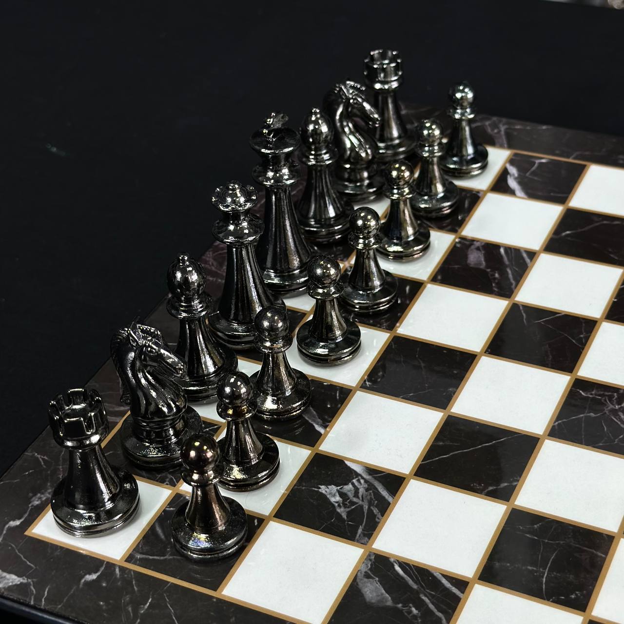 Chess Set with Imitation Marble and Metal Pieces (29x29 cm), Wooden chess set. Gift-ready. Art. 198027