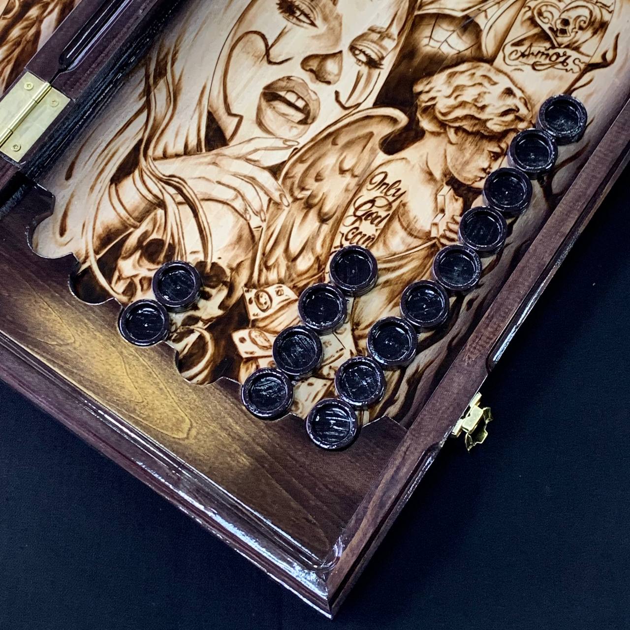 Backgammon tallado, backgammon de madera hecho a mano, juego de backgammon para el hogar, tablero de backgammon tallado hecho a mano, edición limitada