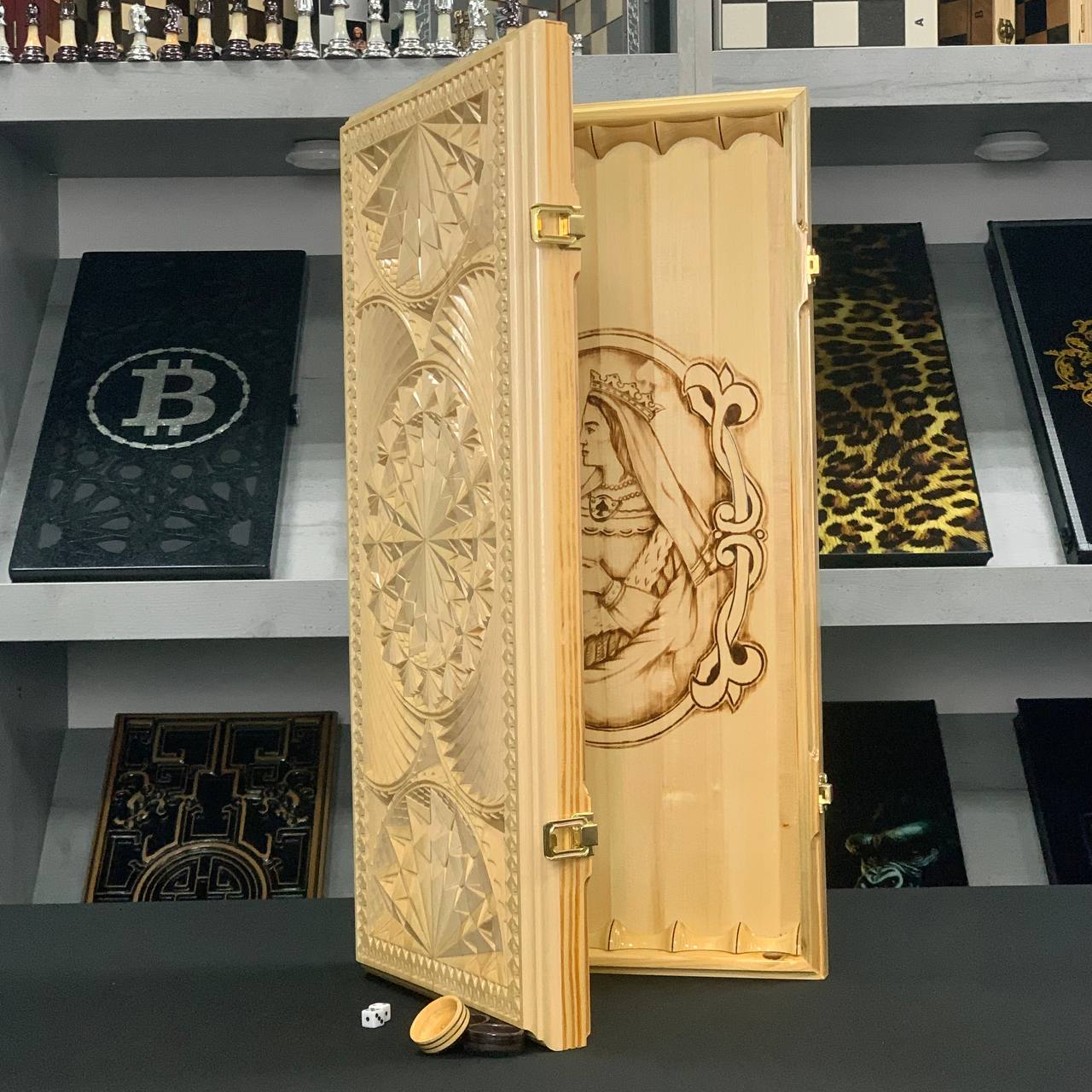 Exclusive Hand-Carved Wooden backgammon with Glass Board – Luxurious and Unique Gift-ready