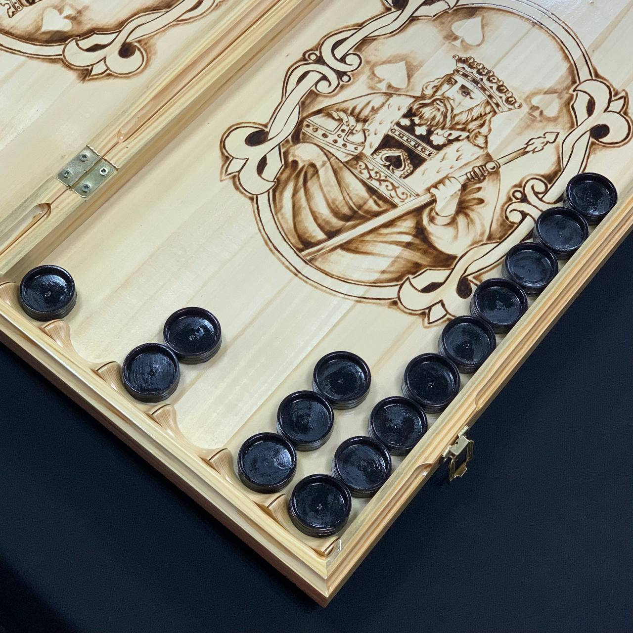 Exclusive Hand-Carved Wooden backgammon with Glass Board – Luxurious and Unique Gift-ready