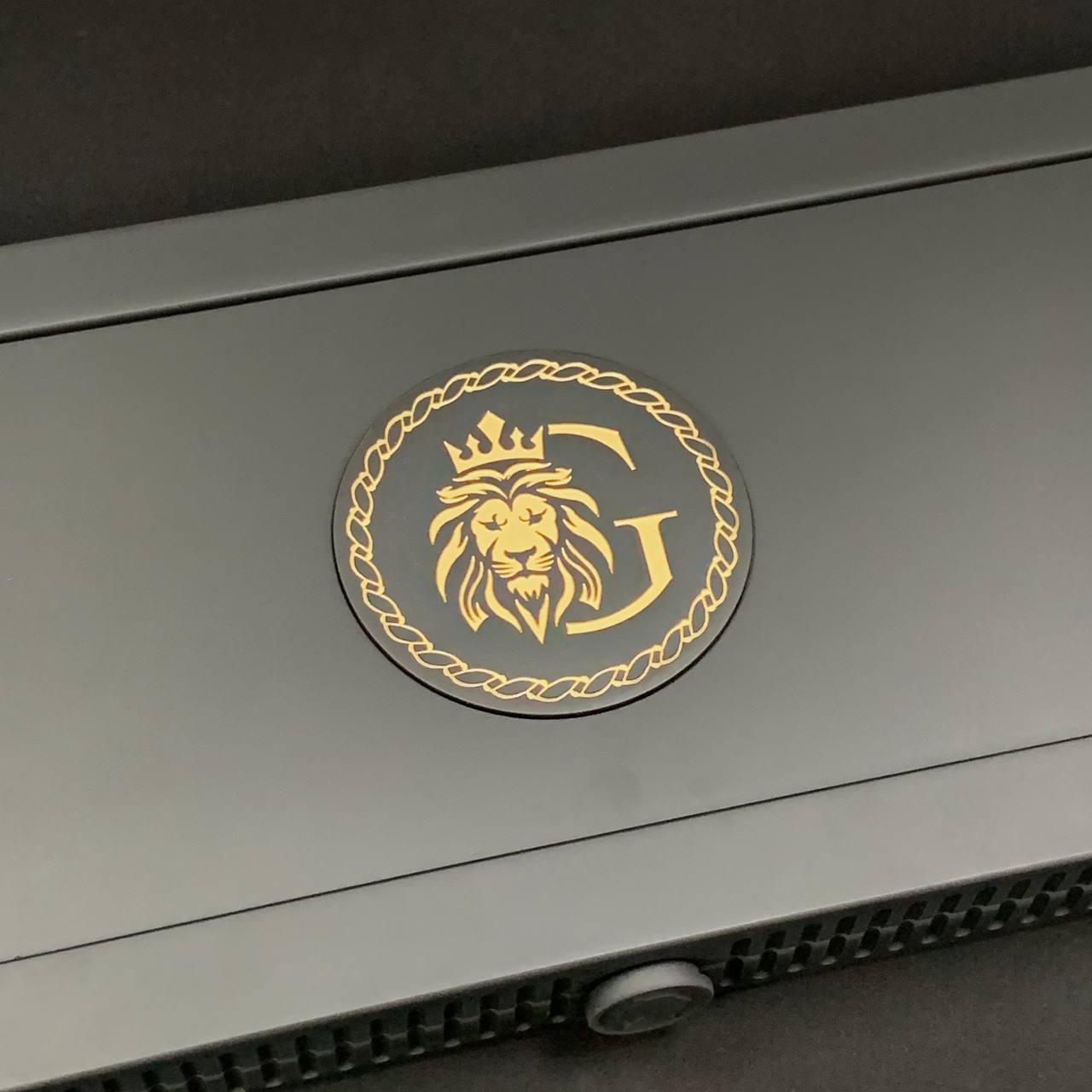 Premium Acrylic Chess Set (Pieces Only) with Storage Case – Free Global Delivery | Gift-ready