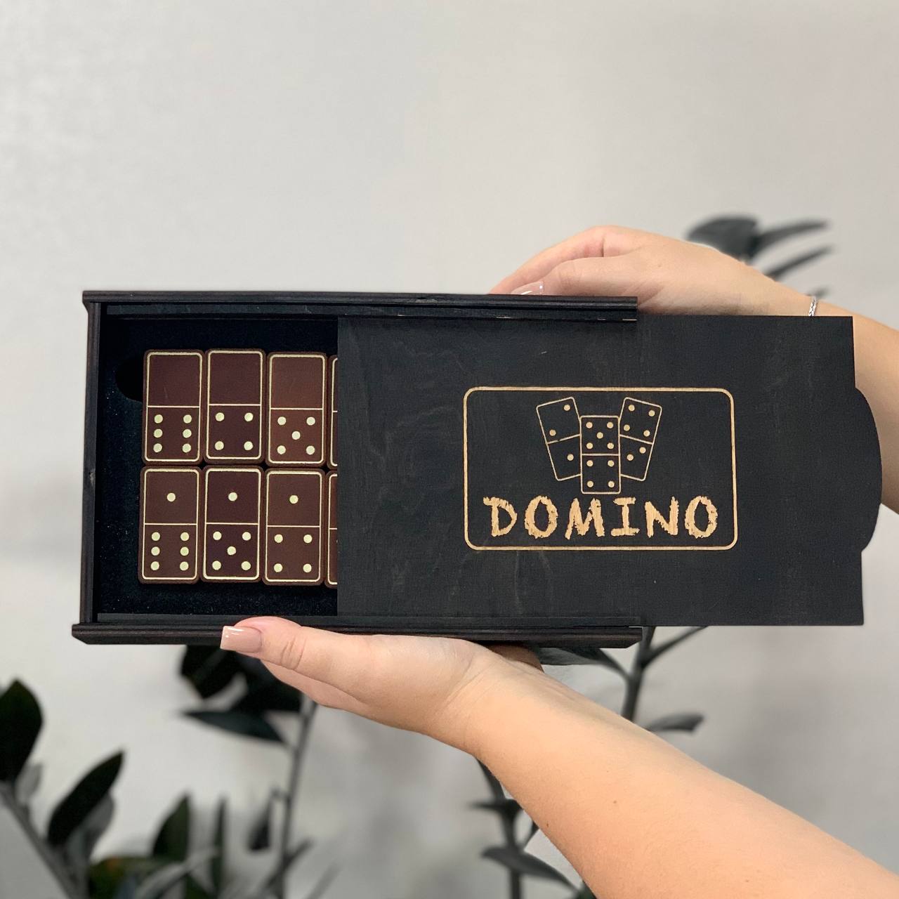 Luxury Domino set from Wood and Elegant Leather, 52*27*12mm brown dominoes, Gift-ready