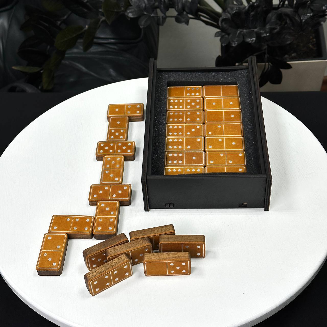 Luxury Domino set from Wood and Elegant Leather, 52*27*12mm orange dominoes, Gift-ready