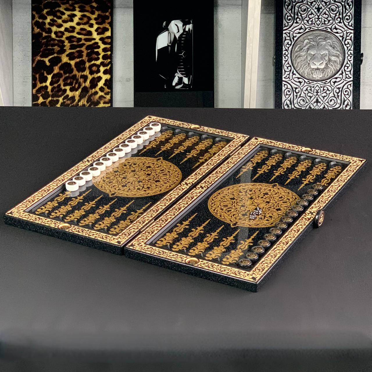 Backgammon de lujo de piedra acrílica negra "León Dorado" 60×30cm, art.190608