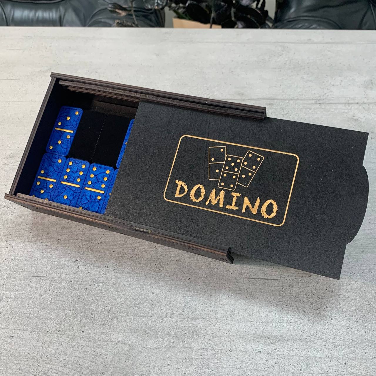 Dominos en résine époxy - Ensemble bleu vif pour vos soirées de jeu 60*30mm. Prêt à offrir.