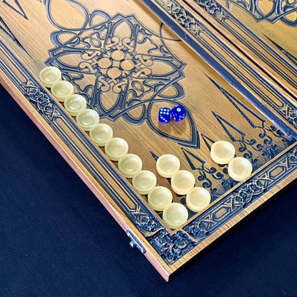 Backgammon en bois « Étoile et pistolets » – Style brutal et qualité sans compromis Prêt à offrir