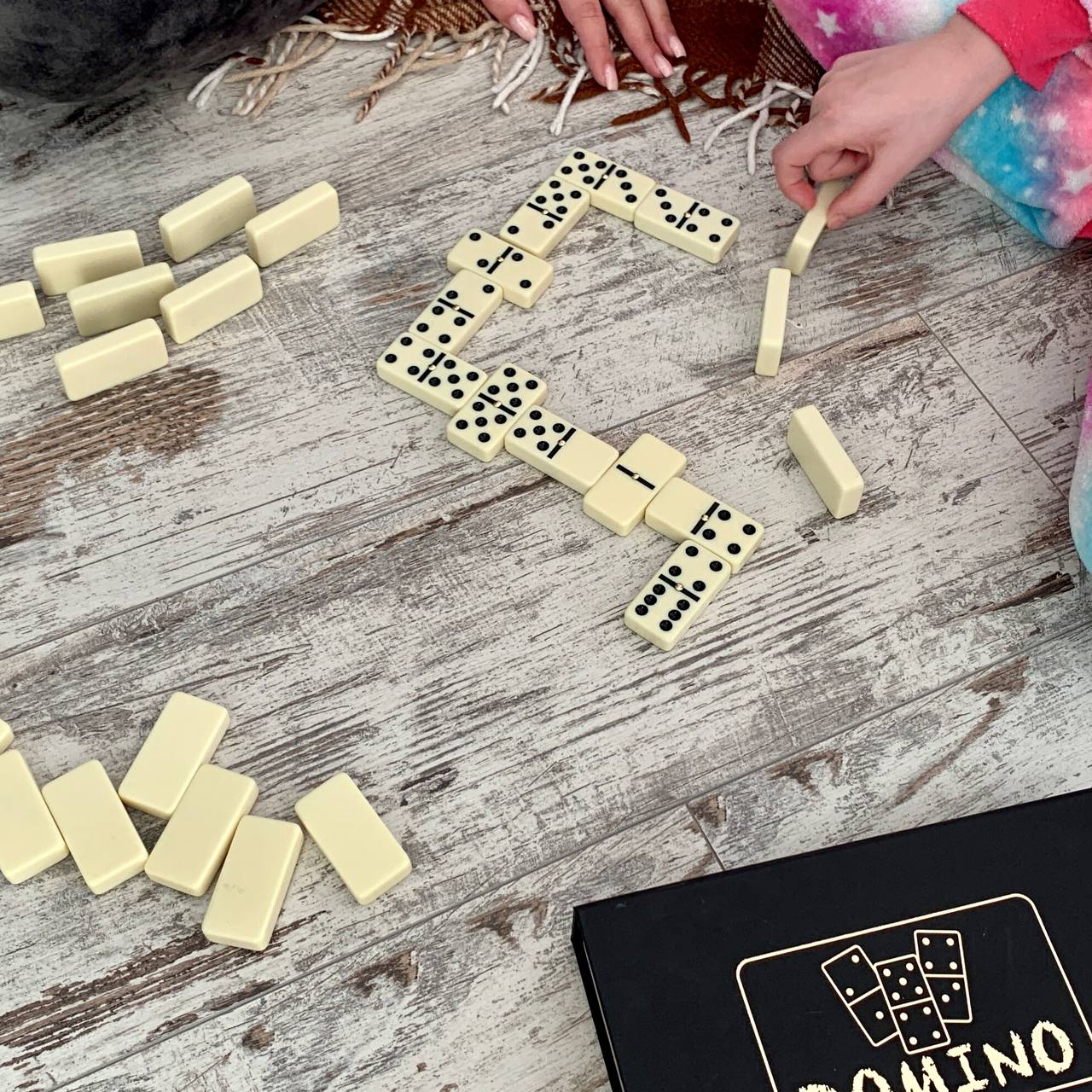 Elegant Acrylic Dominoes Set in wooden box, 53*27*12mm domino size. Gift-ready