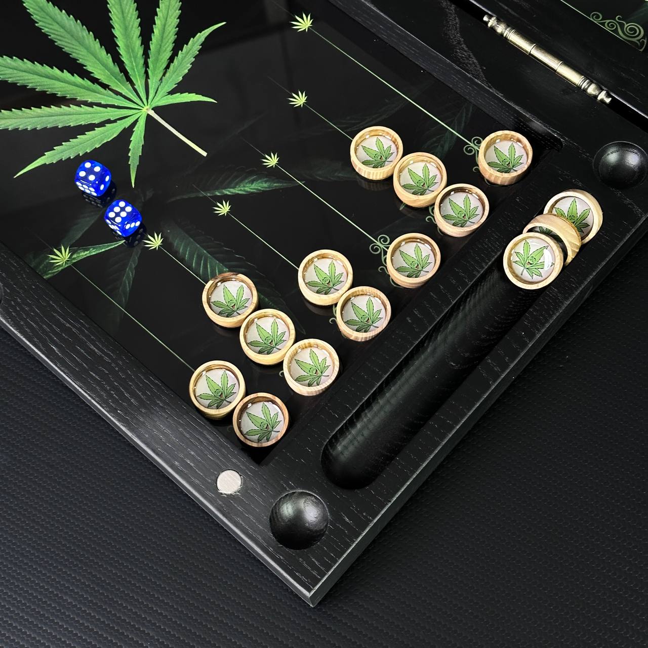 Luxury Glass Backgammon Set with Canabbis design, Wooden Backgammon, Customized and Gift-ready