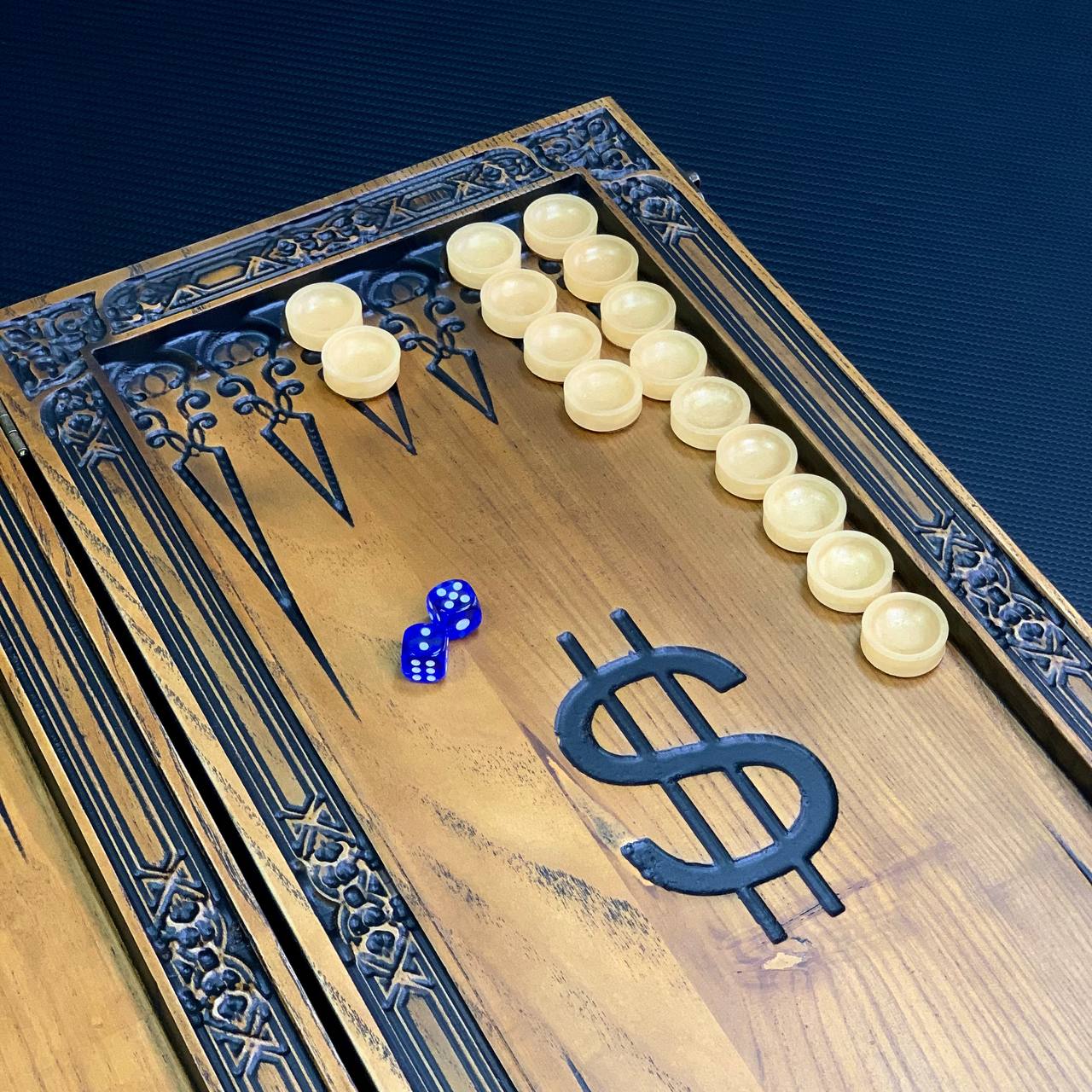 Jeu de backgammon en bois "Dollar", 46×23×3cm, prêt à offrir et personnalisé.