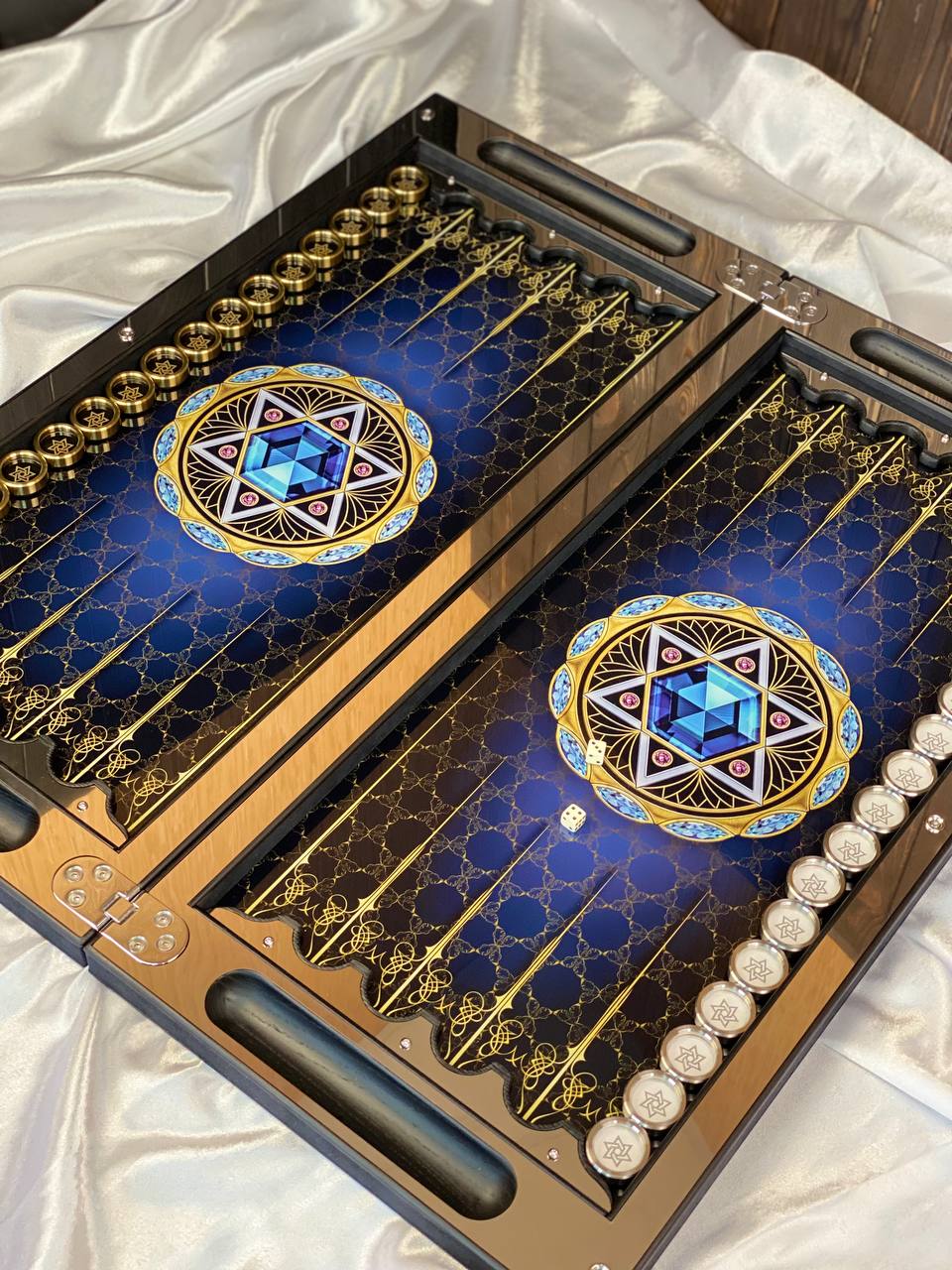 Metal backgammon, glass palying area, luxury beackgamon set, unique backgammon set